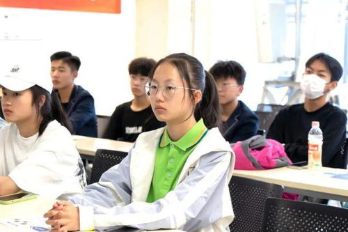 云南新華電腦職業(yè)技能培訓(xùn)學(xué)校 有禮“童”享，擇校咨詢會(huì)助力計(jì)算機(jī)系統(tǒng)服務(wù)人才培養(yǎng)